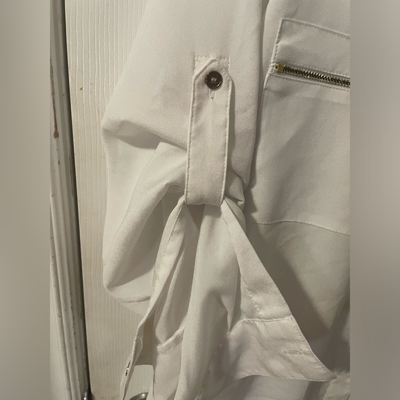 Calvin Klein Off-White Modern Essential Blouse - Chic & Versatile - Picture 7 of 13